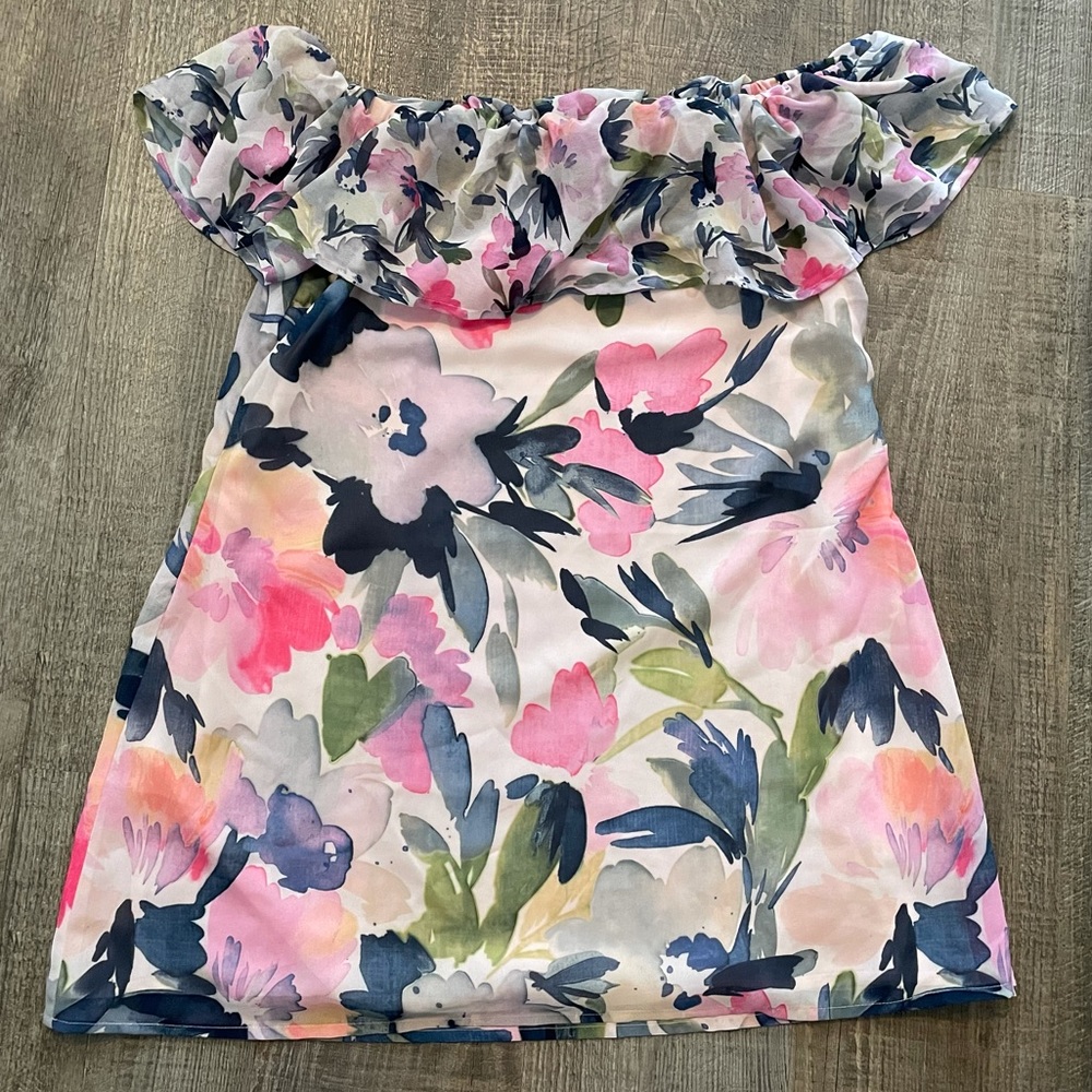 Super cute French Connection dress